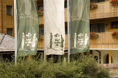 Last Minute – Short stays